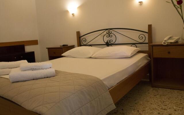 Hotel Anixis