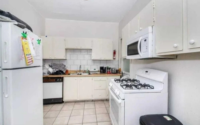 Bedrooms near Fenway & Downtown Boston