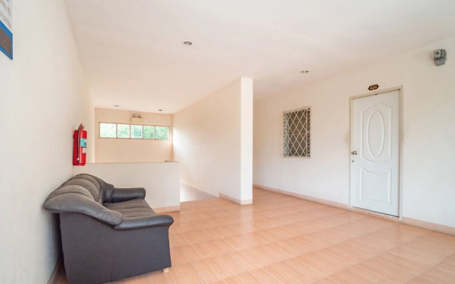 9's Born by OYO Rooms