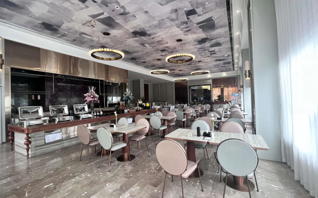 Mercure Harbin Hexing Road