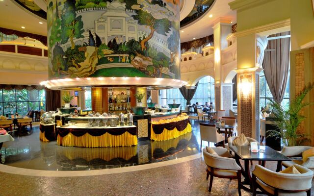 Conifer Garden Hotel