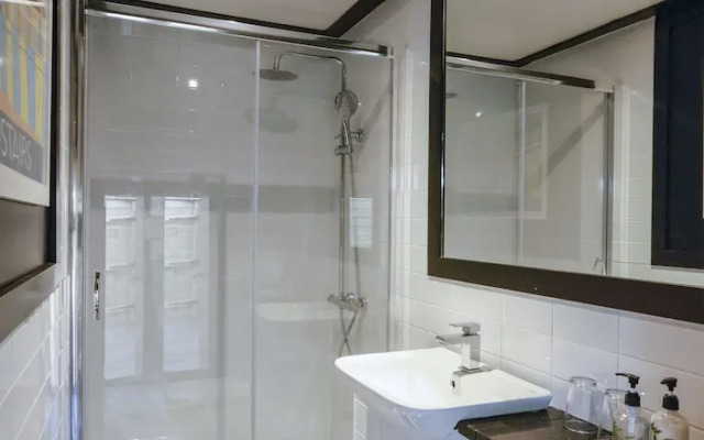 the sea lounge accommodation