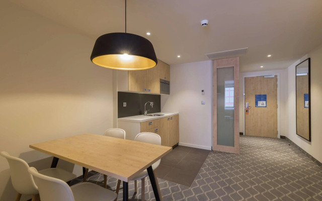 Hampton by Hilton Antwerp Central Station
