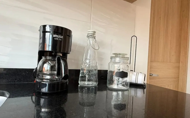 Lovely 1BR Apartment in Chic