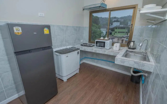 RoomQuest The Peak Patong Hill