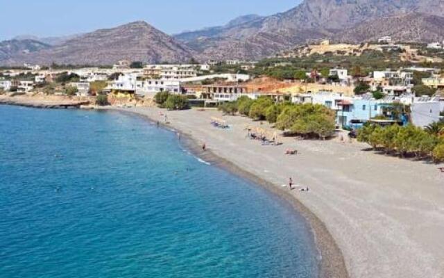 Kostas Maria Apartment 109m2 1st Floor