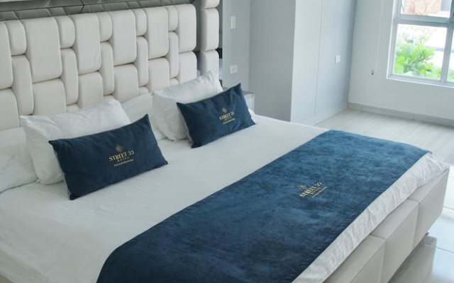 Street 55 Hotel