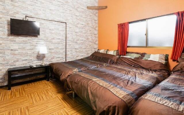 Senbonkita Terrace House