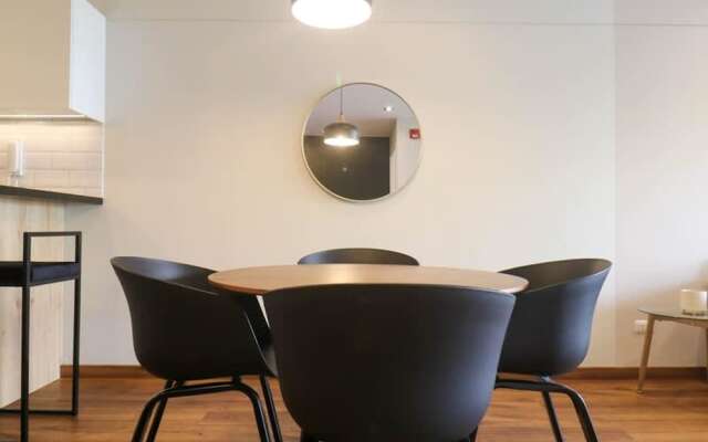 w Modern 1BR With Balcony in Miraflores