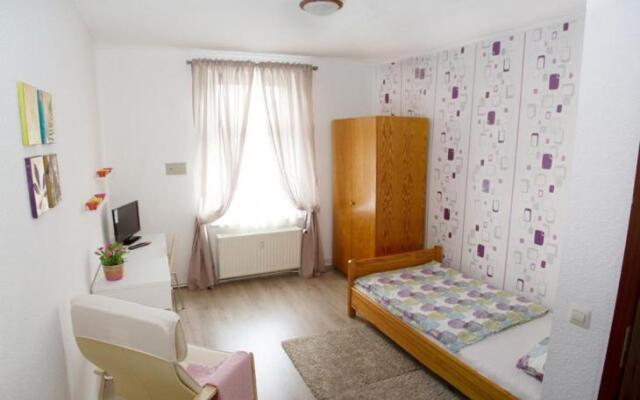 Rael-Boardinghouse
