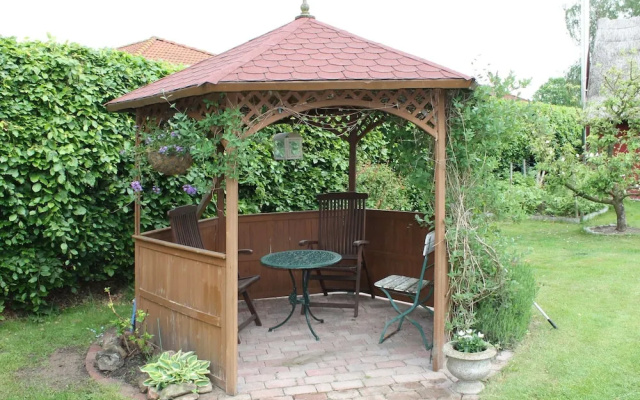 Quaint Holiday Home in Schwaan near Lake