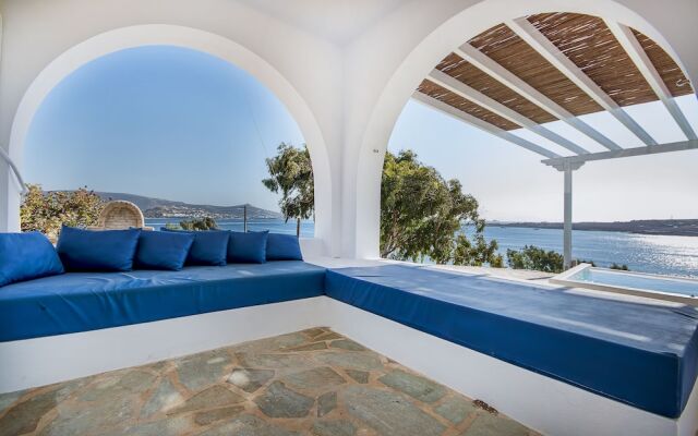 Krios Luxury Suites