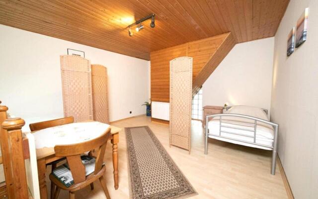 Well -kept apartment in Juechen on a horsefarm