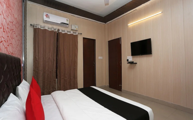 Capital O 24794 Aaryavan Resorts