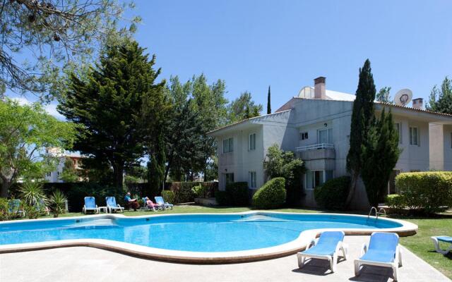 Cabot Las Velas Apartments