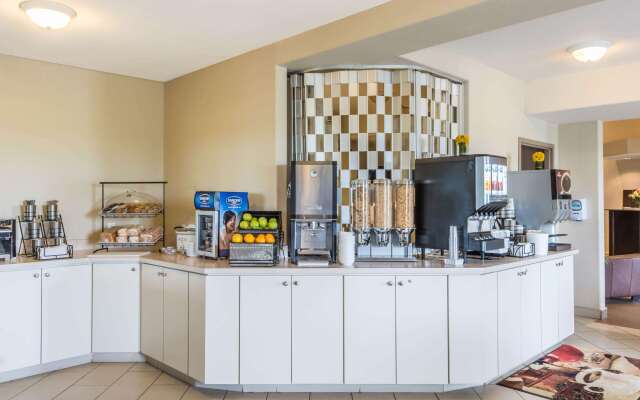 Super 8 by Wyndham Windsor NS