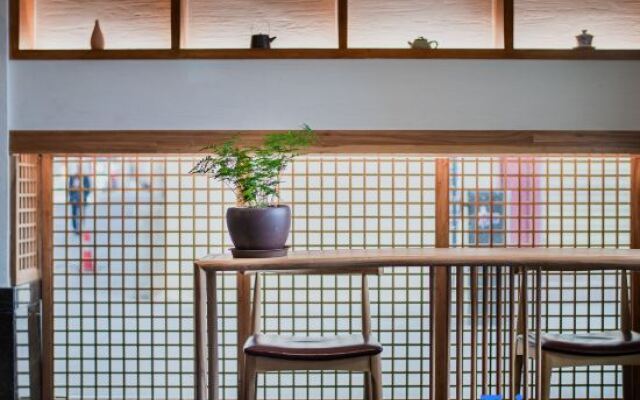 ChunQiu Oxygen-Rich Hotel