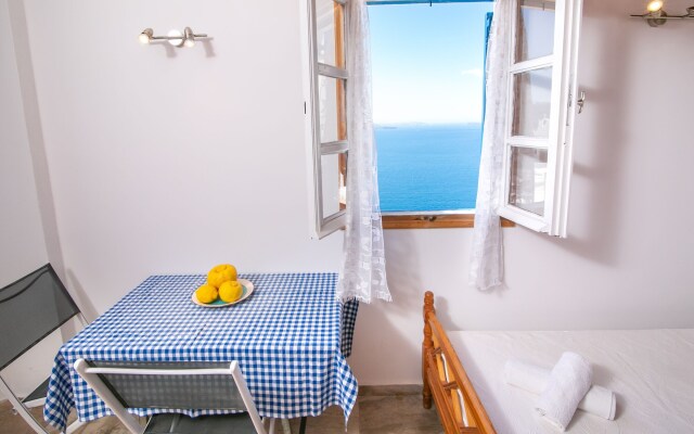 Stelios Rooms