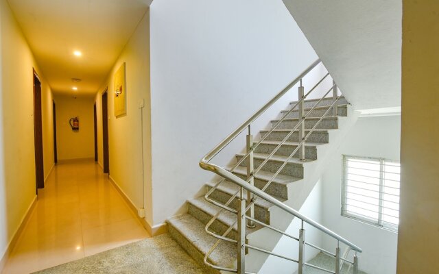 FabHotel Sasti Inn