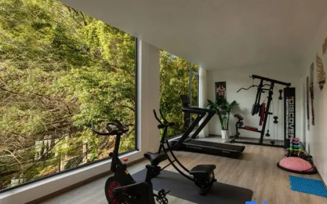 Mengyuan RESOR 360° View Hotel: Starry Pool & Hot Spring, Shili Gallery Yulong River – Sports – Guilin