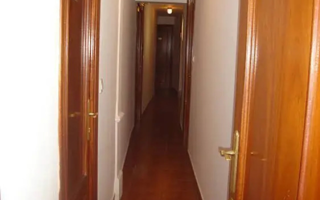 Hotel Mesón del Gallo