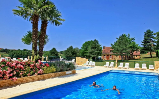 Combas Village De Gites