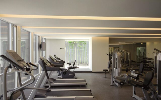Plaza Suites