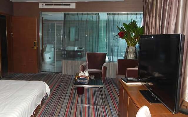 Golden Hotel