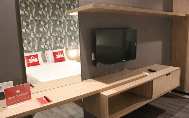 ZEN Premium Sampoerna Strategic Square