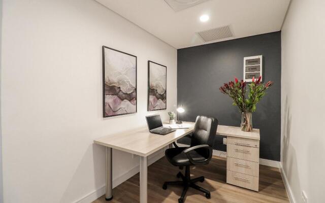 Reserved Suites Illovo