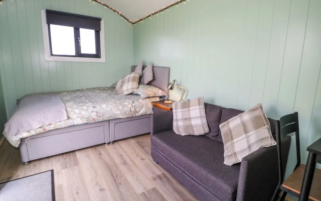 Cwtch Winnie Shepherds Hut