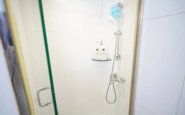 Jamsil Stn & Galleria Palace Apt A