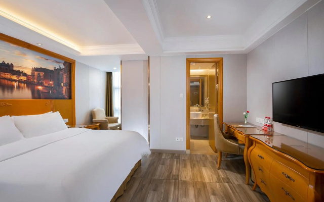 Vienna Hotel Shenzhen Jixiang Metro Staion – Guest Rooms – Shenzhen