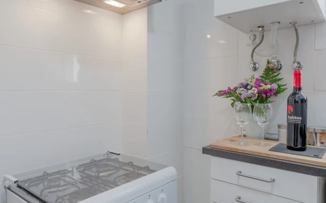 Sunny Apartment with Patio, By TimeCooler