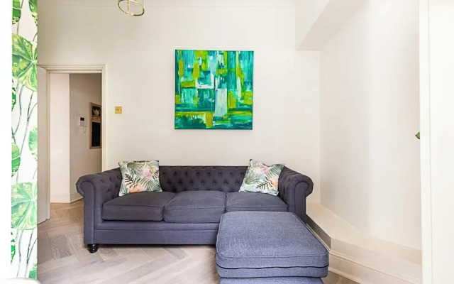 Stylish Buckingham Apartment Victoria