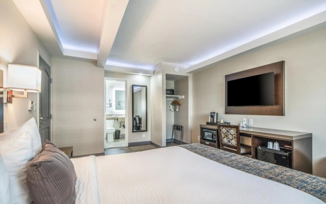 Inn at 50 at Long Beach Convention Center