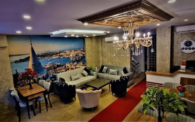 By Historyal Hotel Due