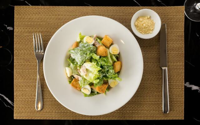 Heaven Gate Hotel O Quy Ho