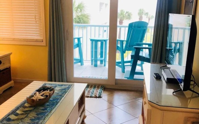 Gulf Shore Condo #311 - 2 Br condo by RedAwning