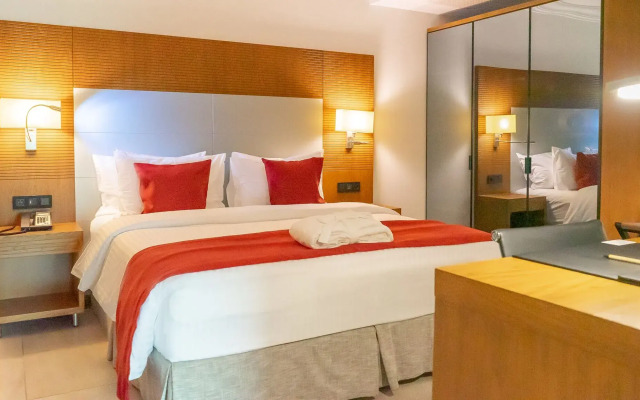 Star Land Hotel Bastos