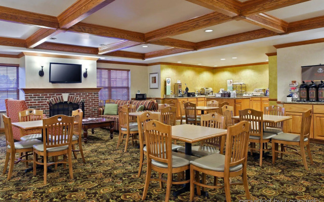Country Inn & Suites by Radisson, Sycamore, IL