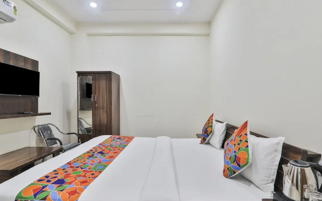 FabHotel Lucknow Inn