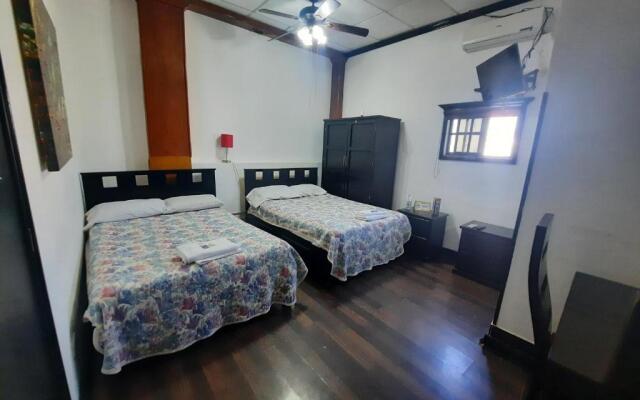 Hotel Garcias Suites - фото 2