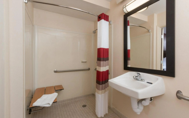 Red Roof Inn PLUS+ Columbus-Ohio State University OSU