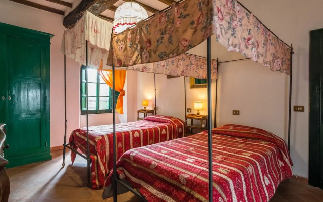 Holiday Home in Pistoia With Pool