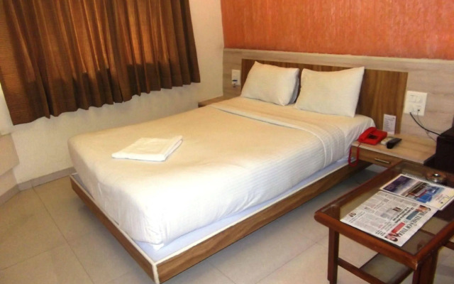 Hotel Neelam Executive