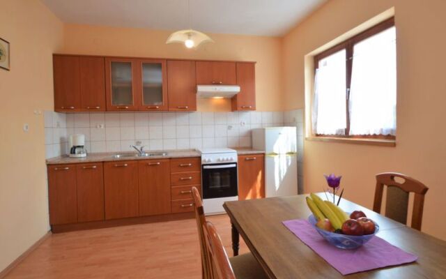 House Ante Brodarica