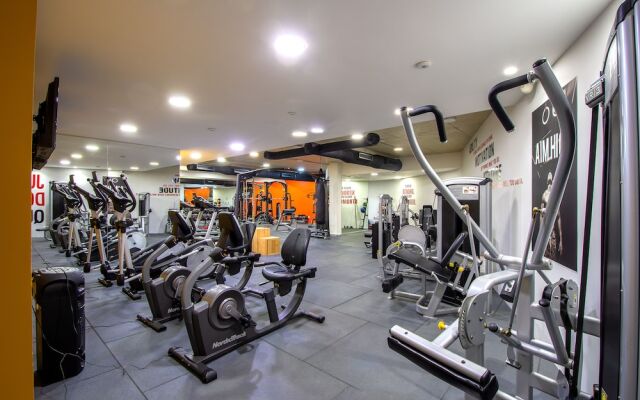 The Ray Hotel & Studios