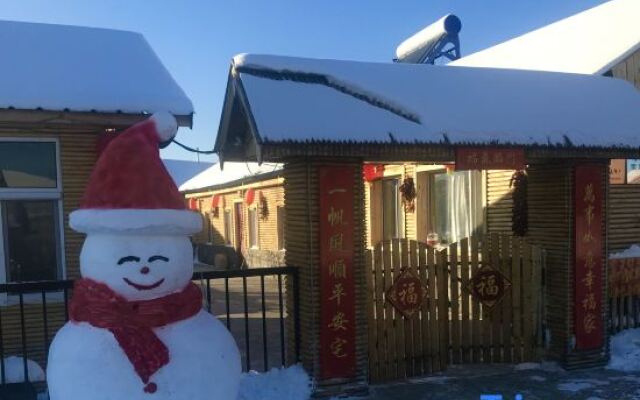 Arctic Village Snowman Chalet