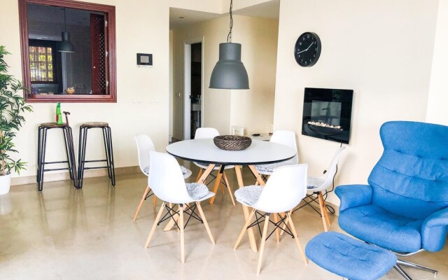 Apartment Overlooking Gibraltar